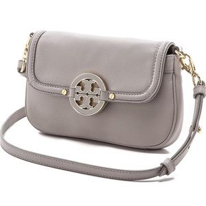 Tory Burch Amanda Classic Cross Body Bag Pebbled Leather - Mercury Grey